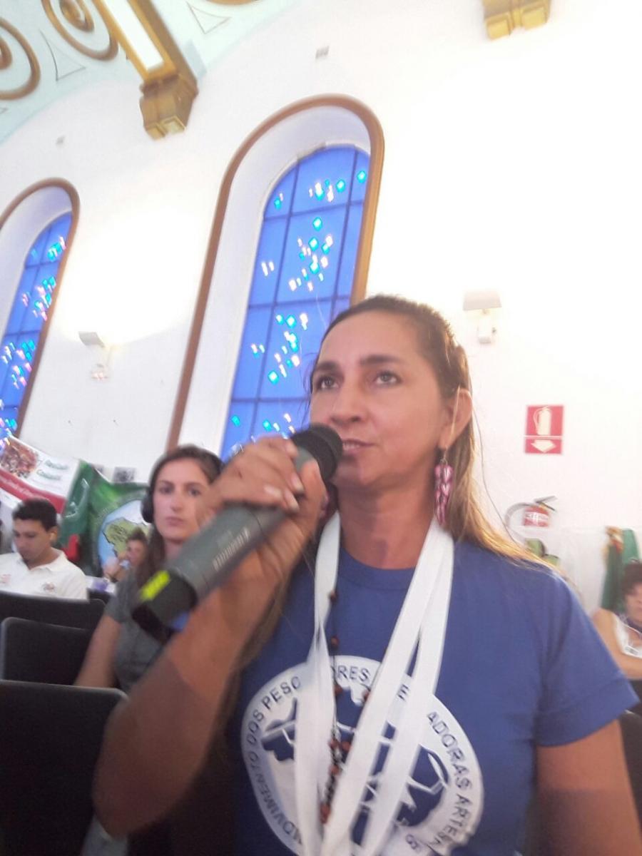 Josana no encontro da Via Campesina