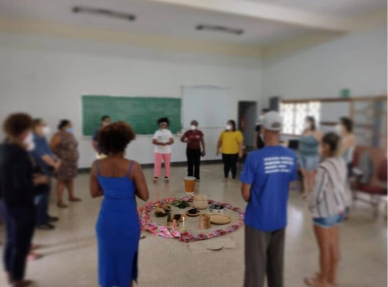 Em novembro de 2021, a coordenação da Articulação de Povos e Comunidades Tradicionais esteve reunida em Luziânia (GO). Foi a primeira vez (presencial) desde o começo da pandemia. Foto: Conselho Pastoral dos Pescadores